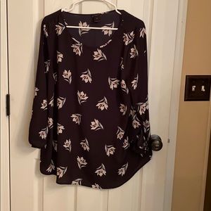 Ann Taylor navy floral blouse